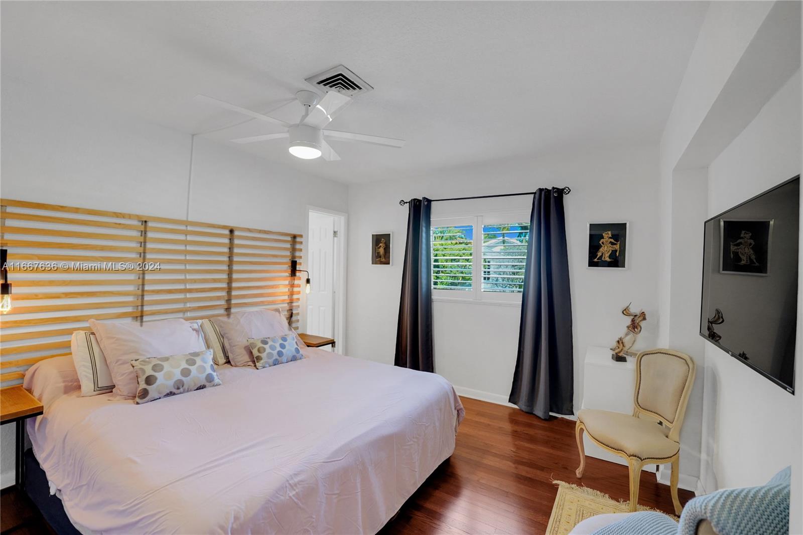 COUNTRY CLUB VILLAGE SEC - Residential