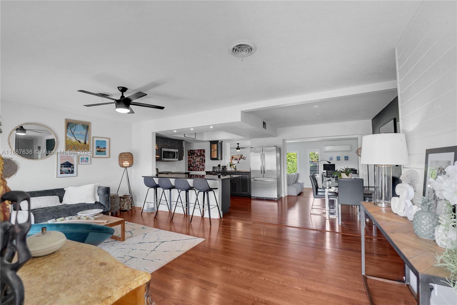 COUNTRY CLUB VILLAGE SEC - Residential