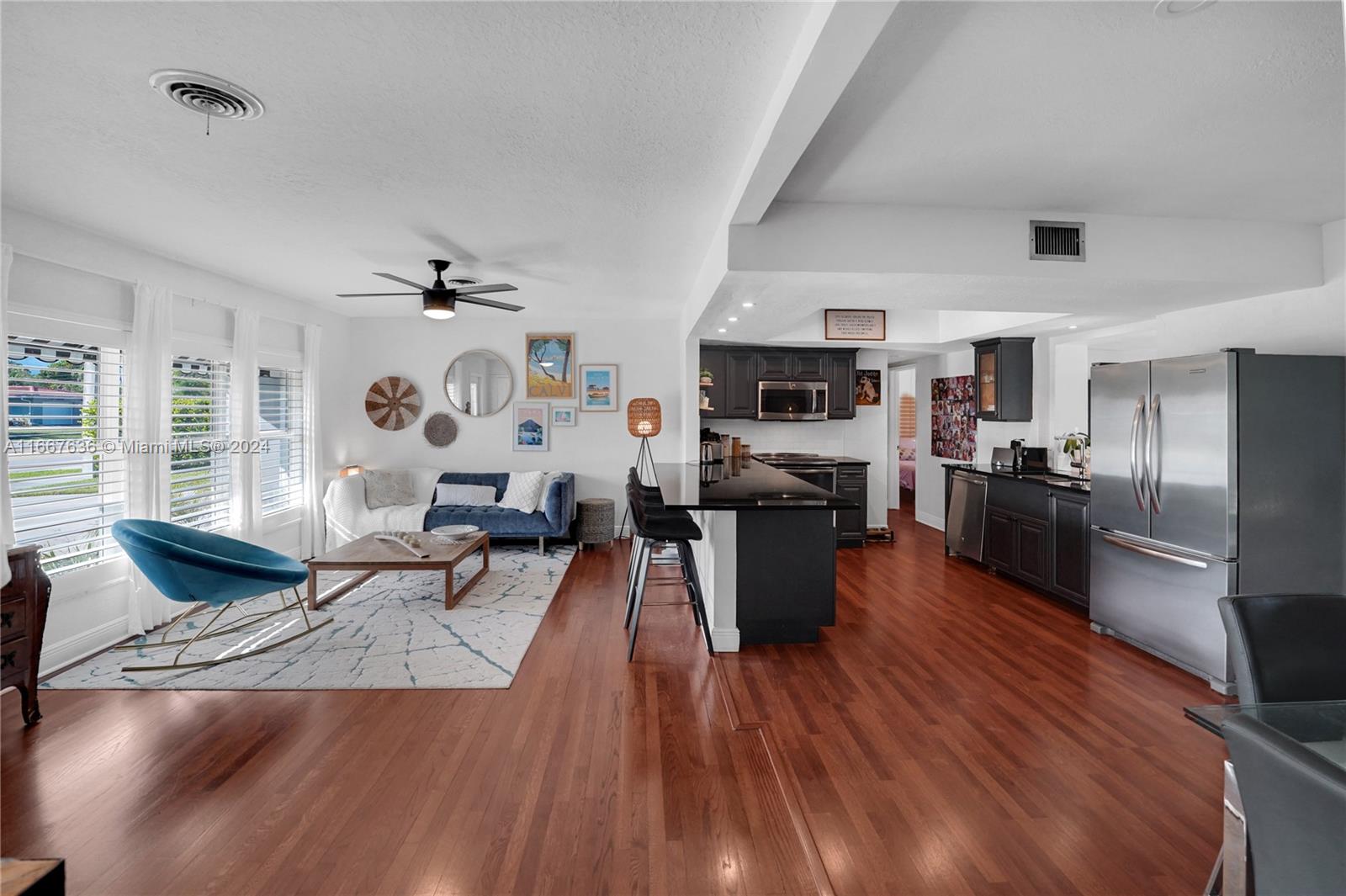 COUNTRY CLUB VILLAGE SEC - Residential