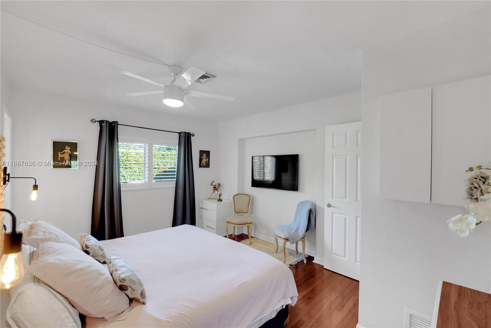 COUNTRY CLUB VILLAGE SEC - Residential