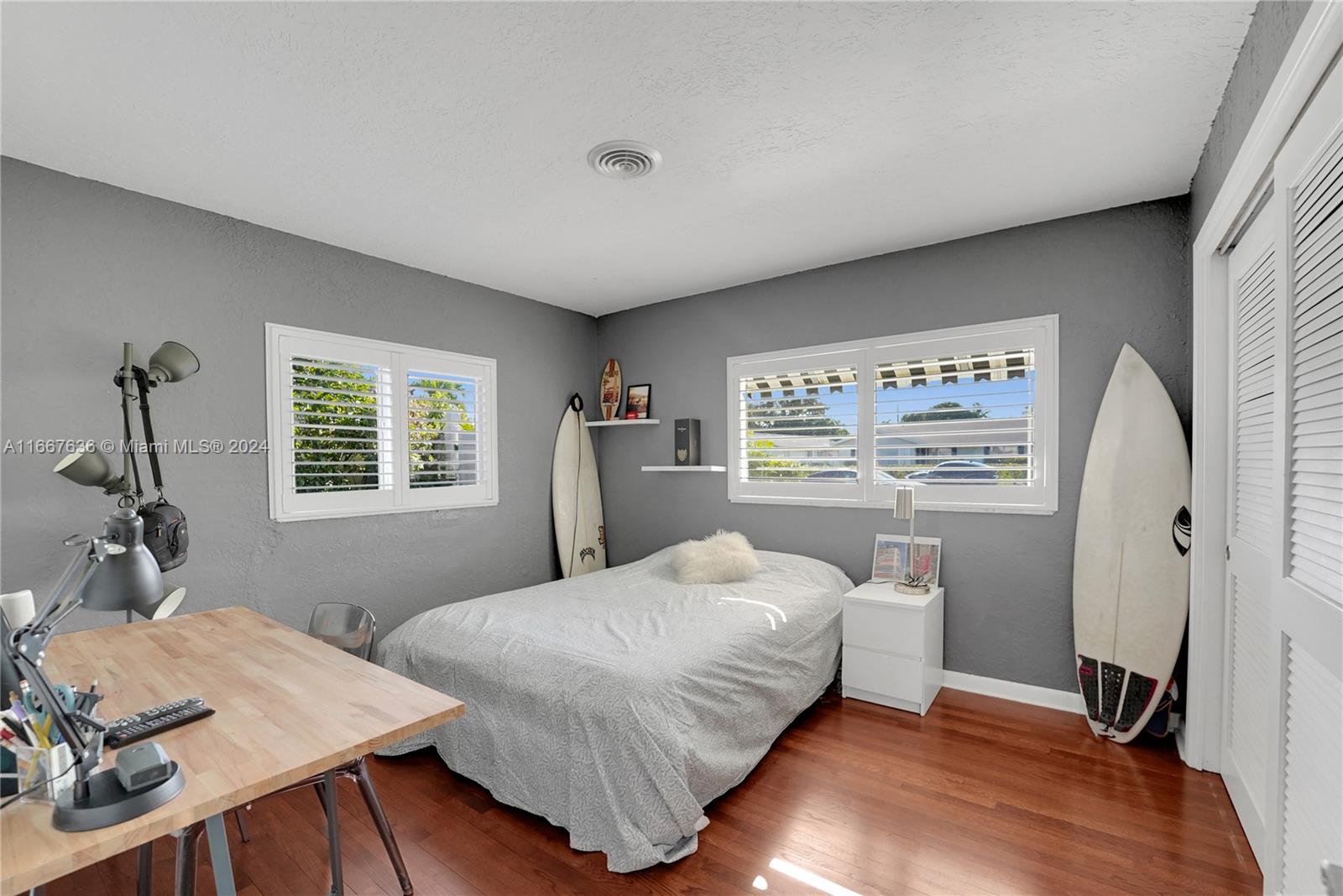 COUNTRY CLUB VILLAGE SEC - Residential