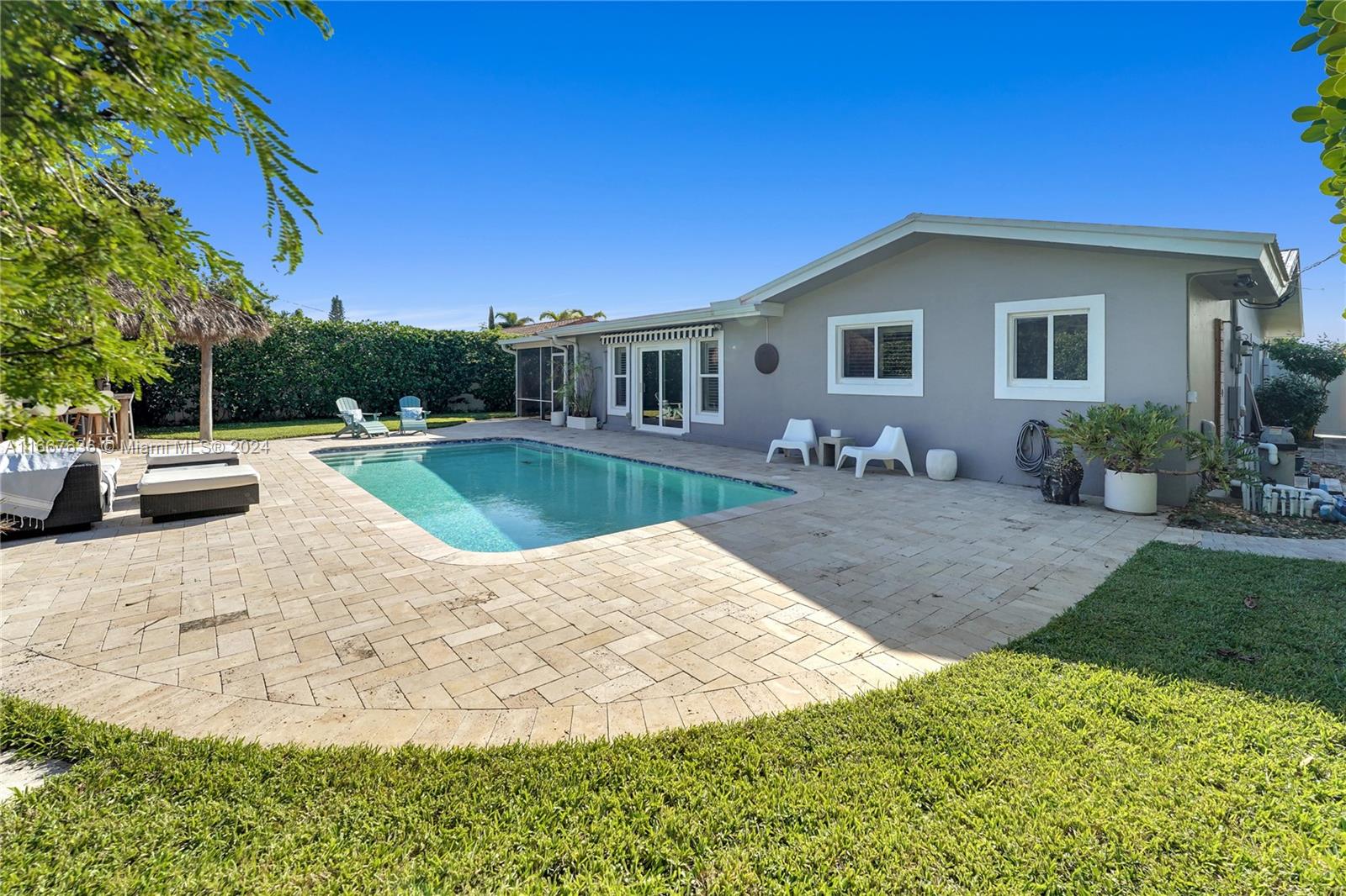 COUNTRY CLUB VILLAGE SEC - Residential