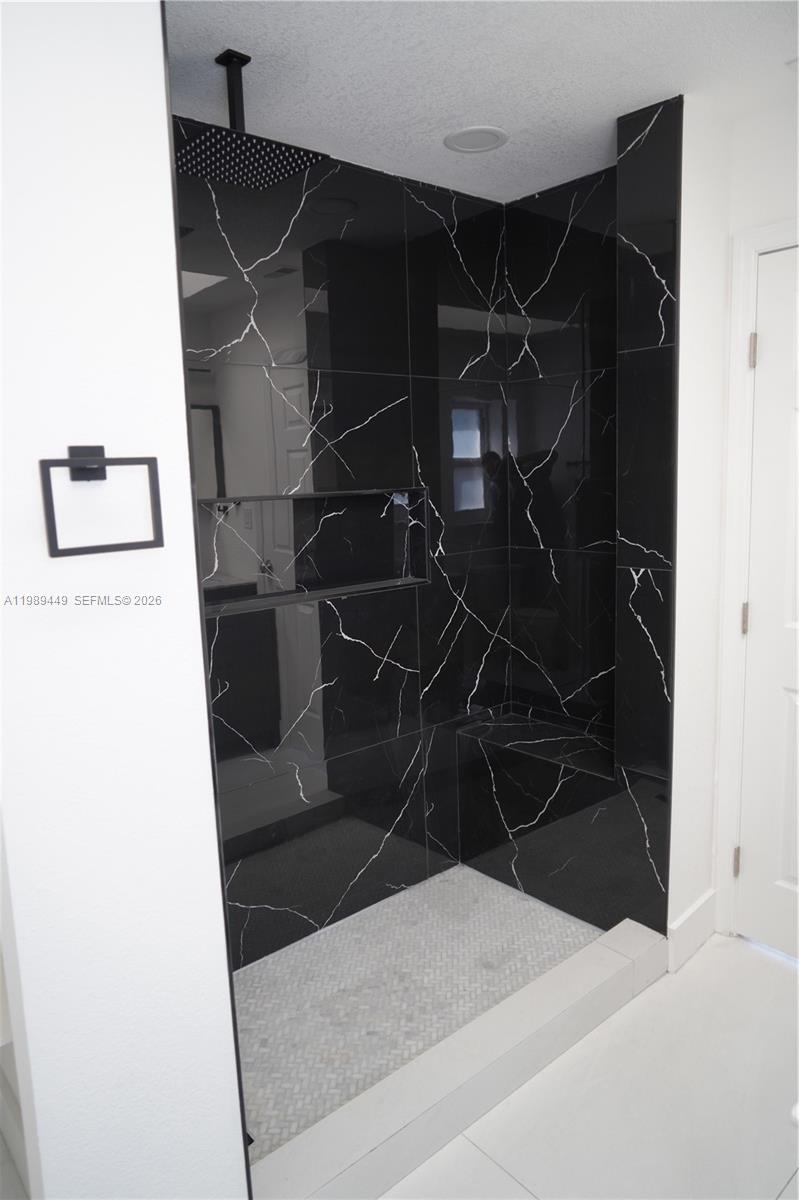 CHARLOTTE - Residential