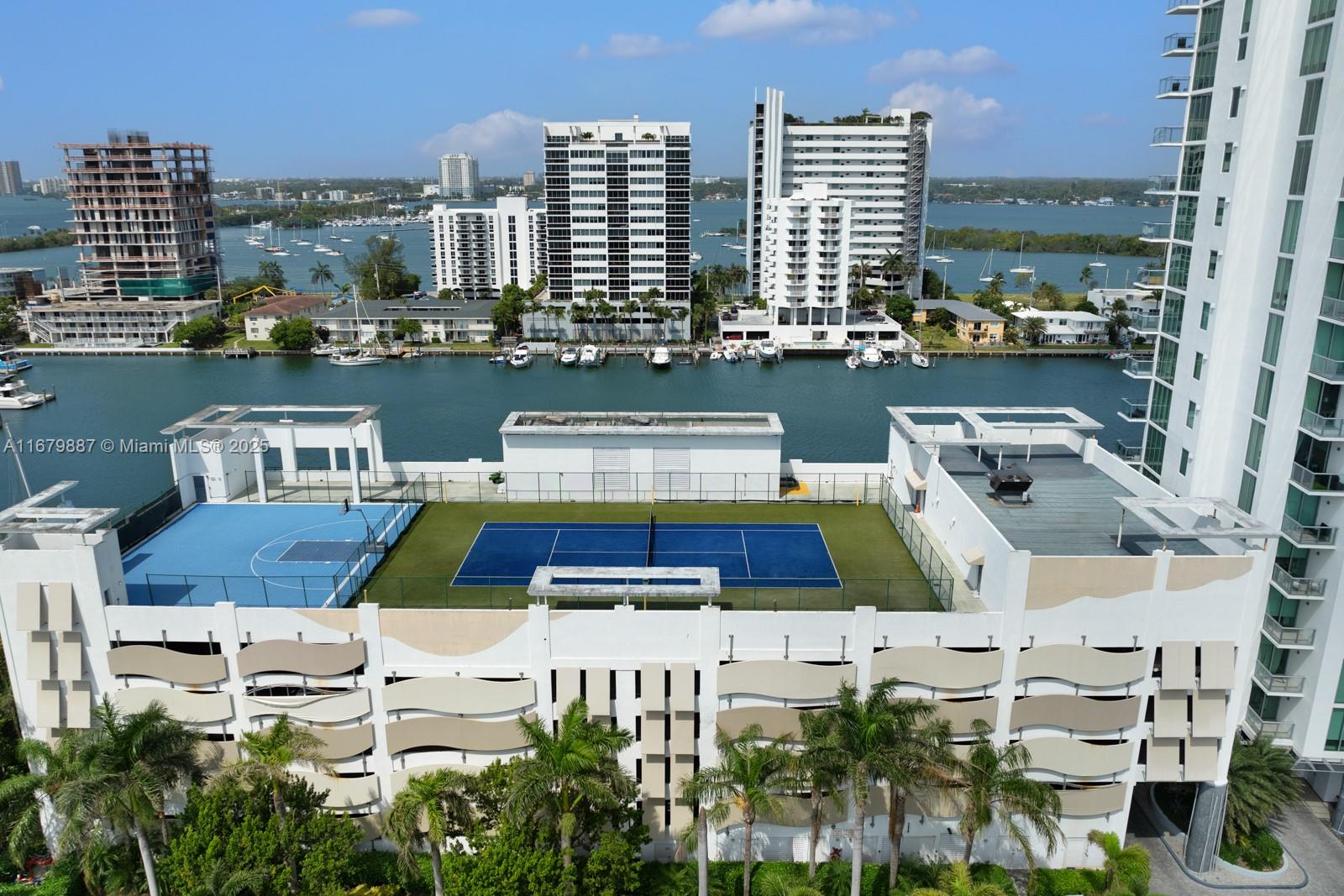 ELOQUENCE ON THE BAY COND - Residential