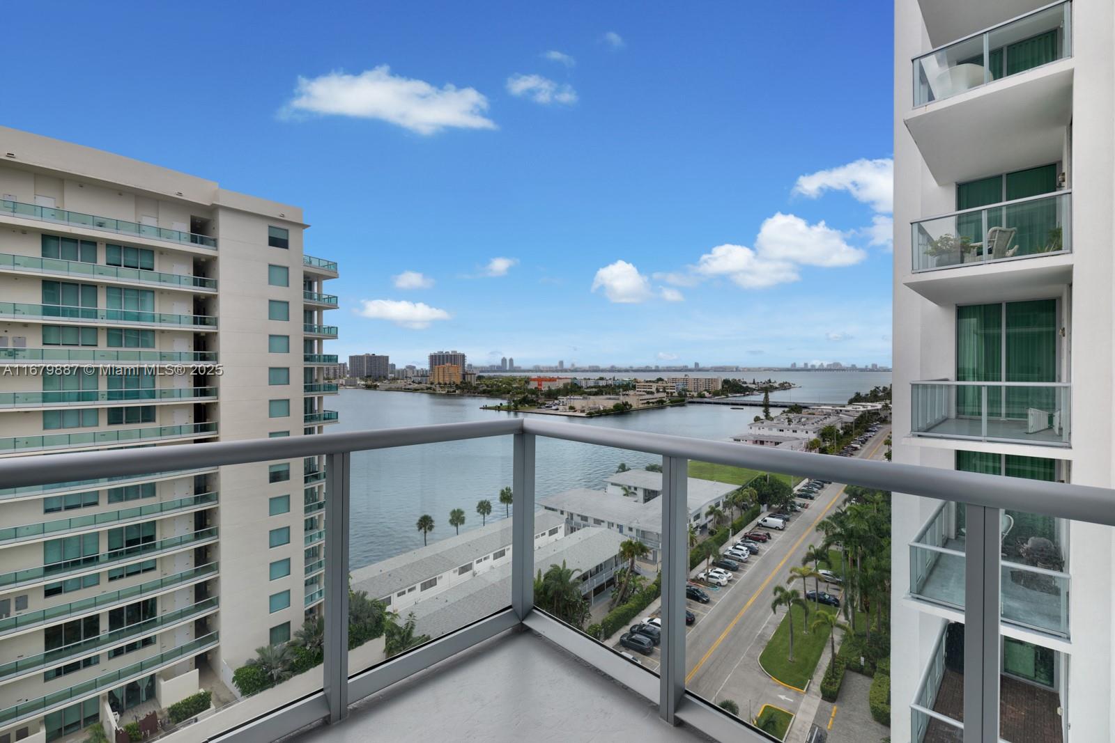 ELOQUENCE ON THE BAY COND - Residential
