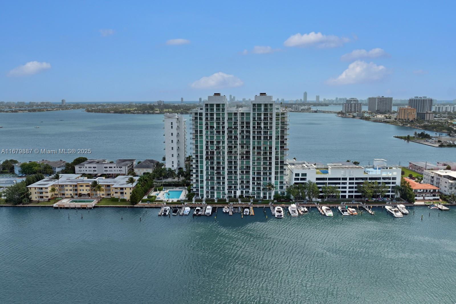 ELOQUENCE ON THE BAY COND - Residential
