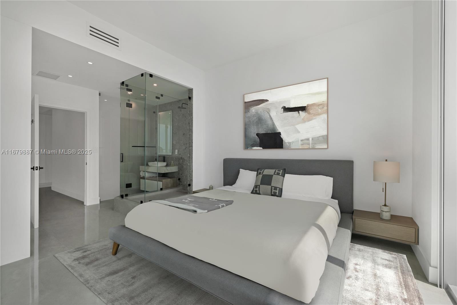 ELOQUENCE ON THE BAY COND - Residential
