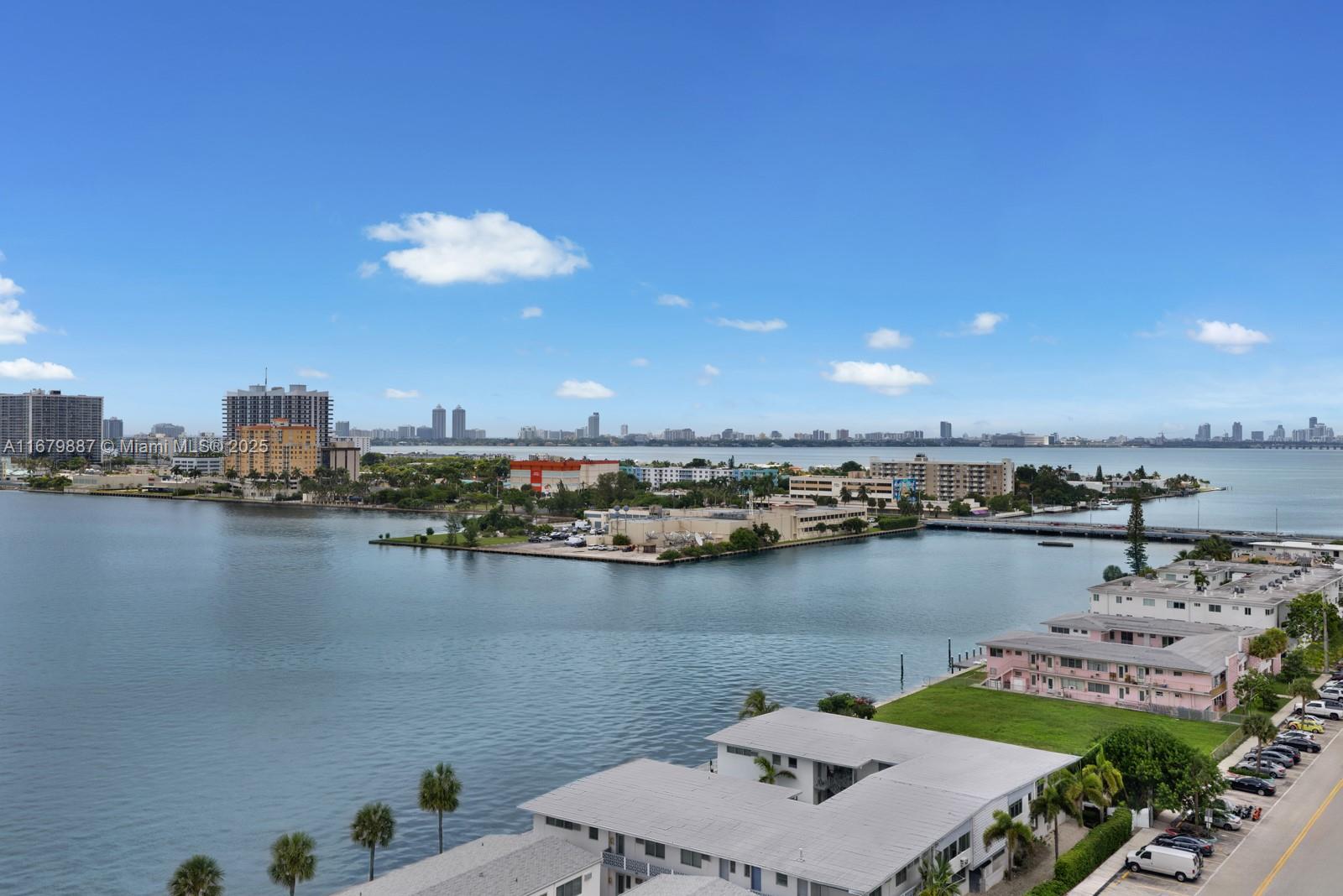 ELOQUENCE ON THE BAY COND - Residential