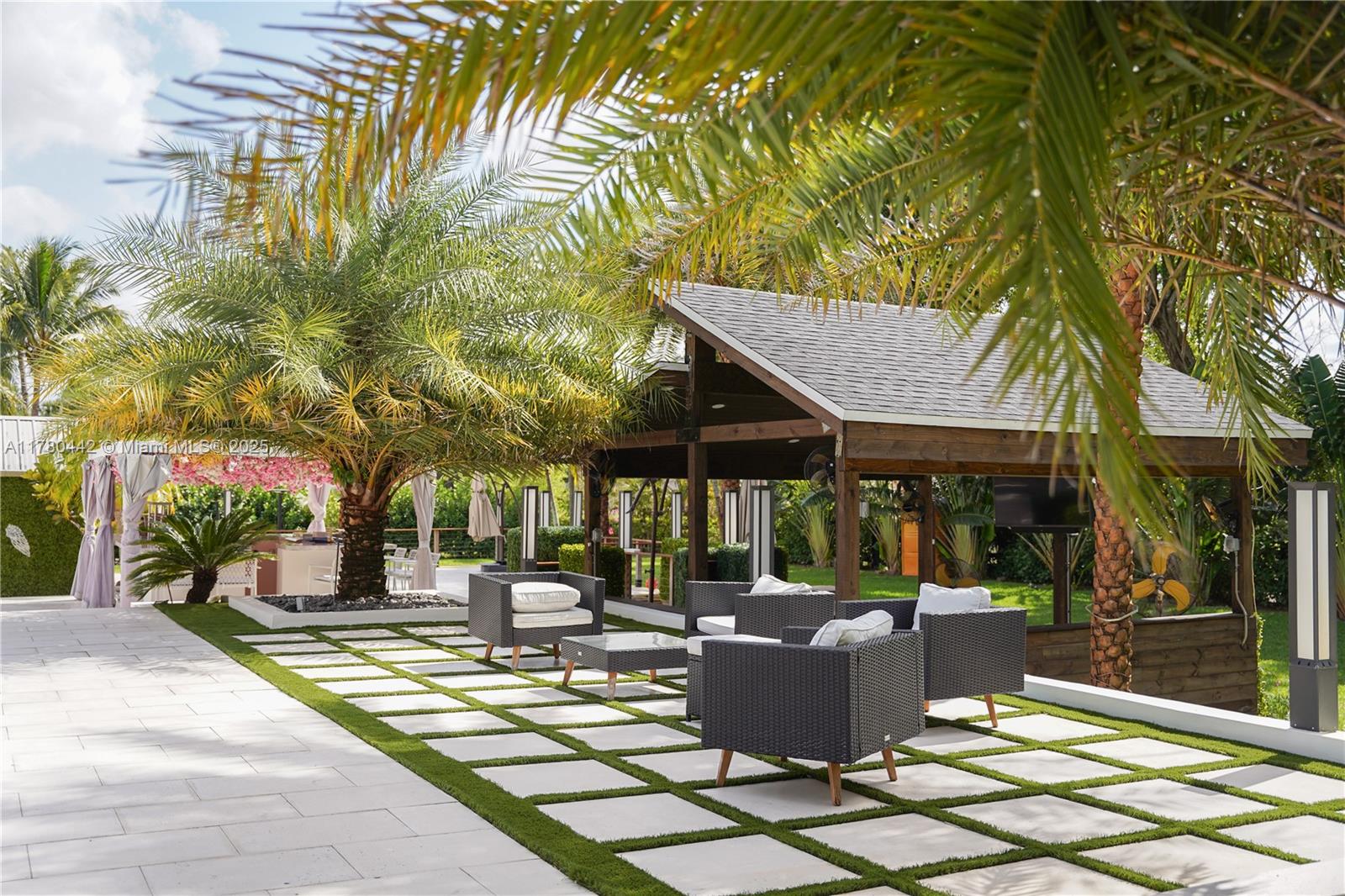 FLA FRUIT LANDS CO SUB NO - Residential