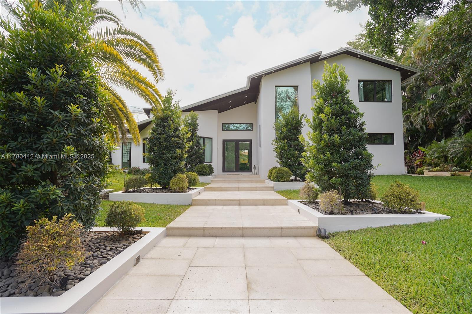 5251 NW 80th Ter