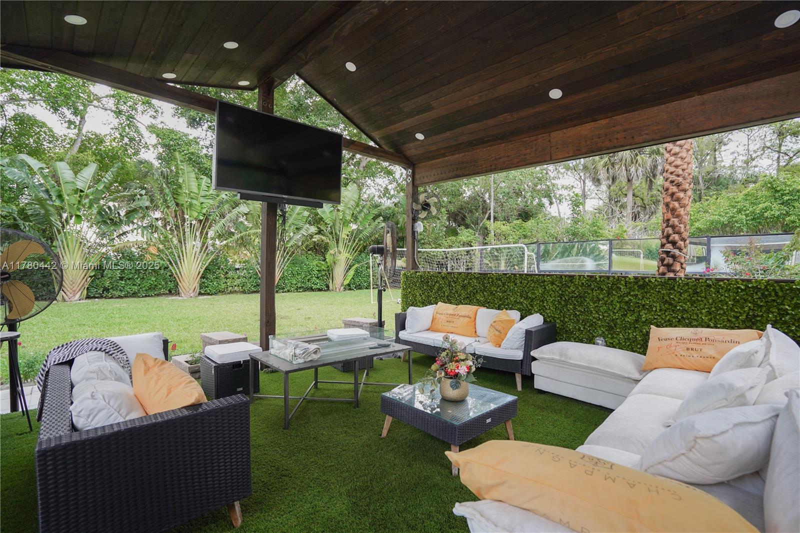 FLA FRUIT LANDS CO SUB NO - Residential