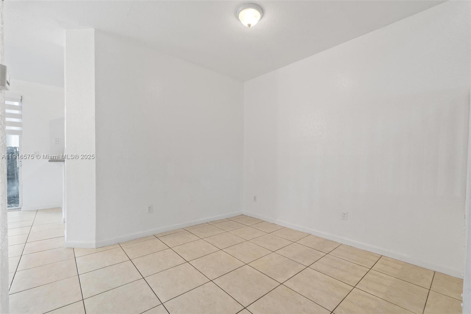 SHOMA TOWNHOMES AT KEYSCO - Residential