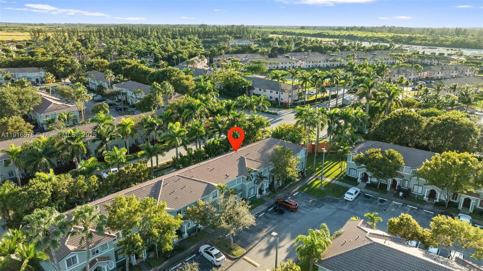 SHOMA TOWNHOMES AT KEYSCO - Residential