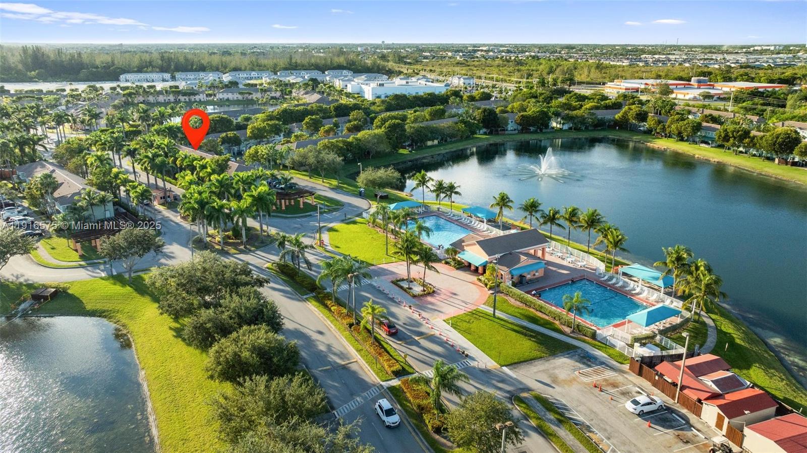 SHOMA TOWNHOMES AT KEYSCO - Residential