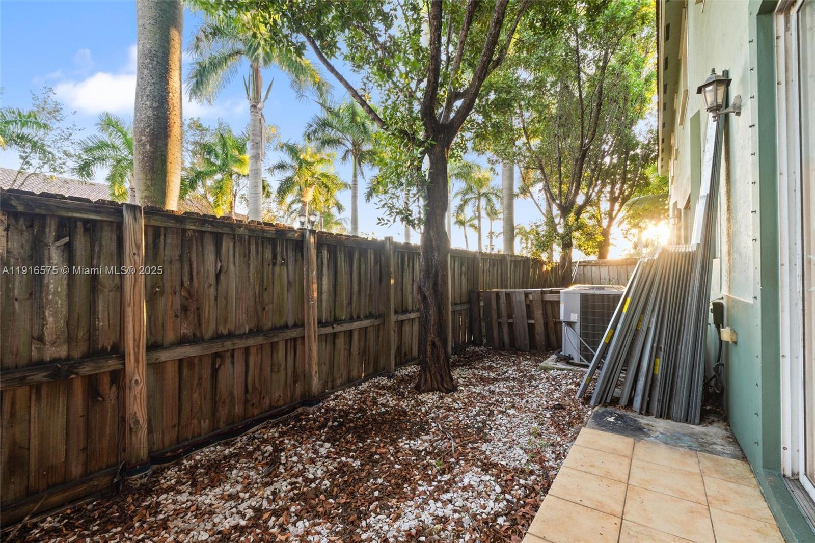 SHOMA TOWNHOMES AT KEYSCO - Residential