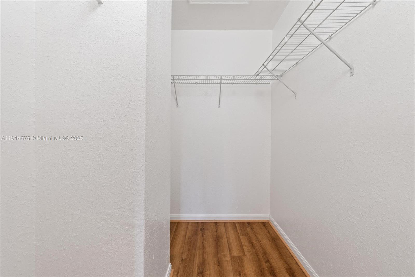 SHOMA TOWNHOMES AT KEYSCO - Residential