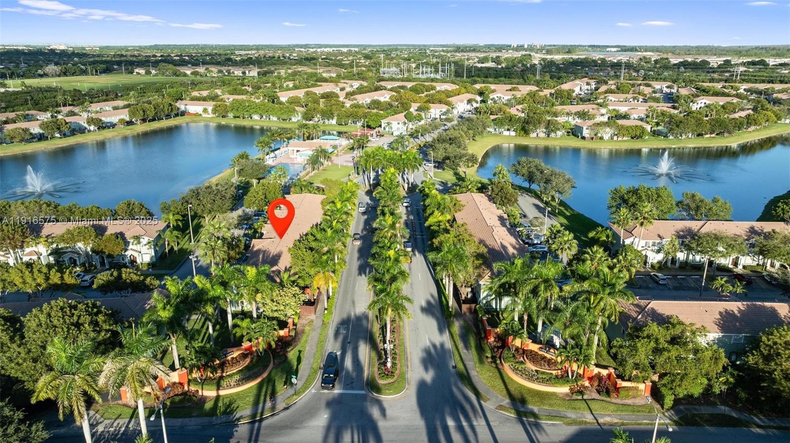 SHOMA TOWNHOMES AT KEYSCO - Residential