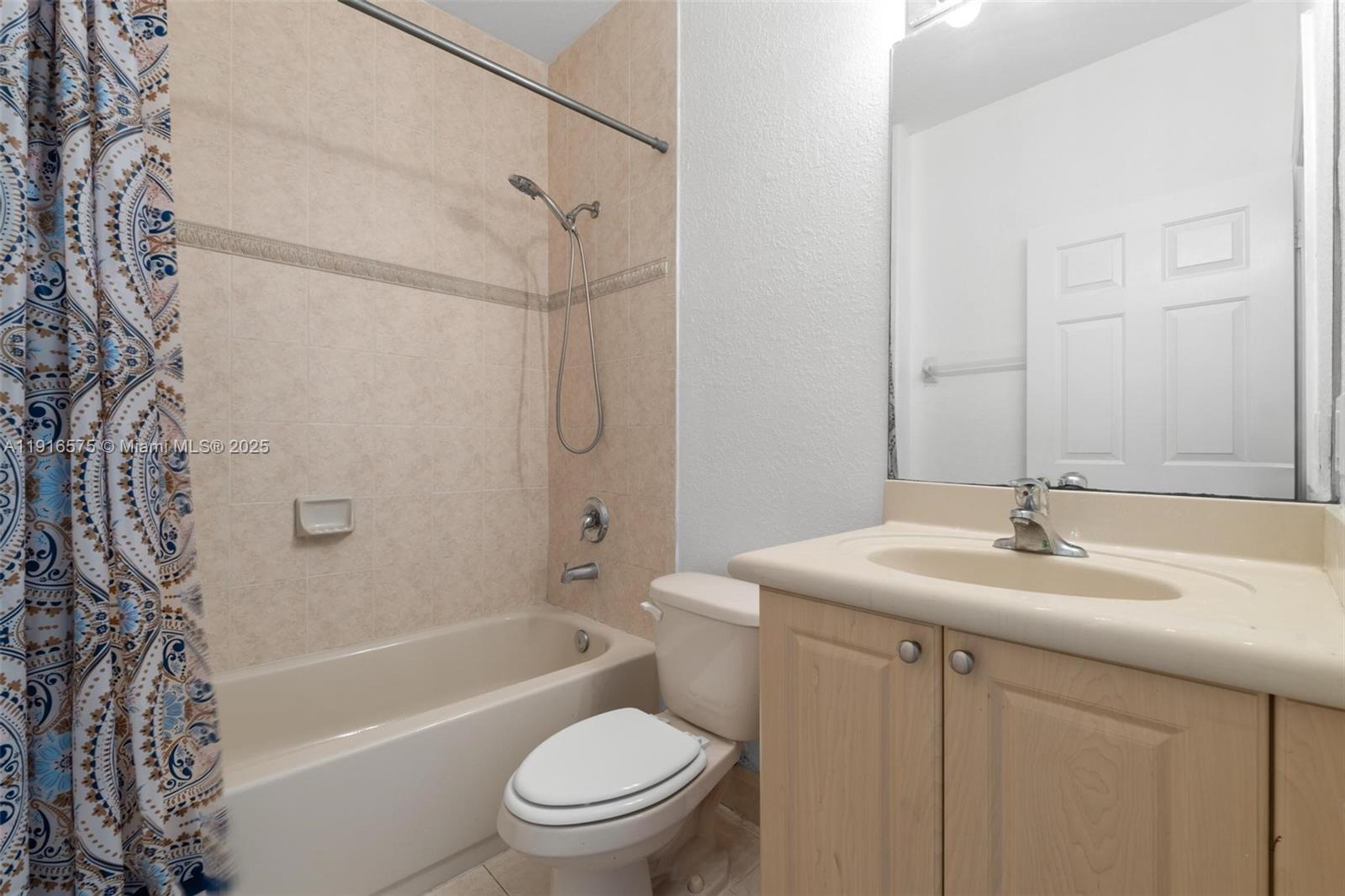 SHOMA TOWNHOMES AT KEYSCO - Residential