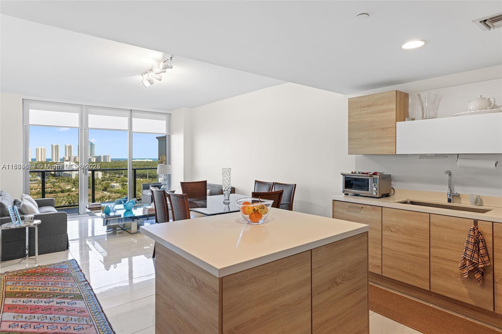 THE HARBOUR SOUTH CONDO - Residential Lease