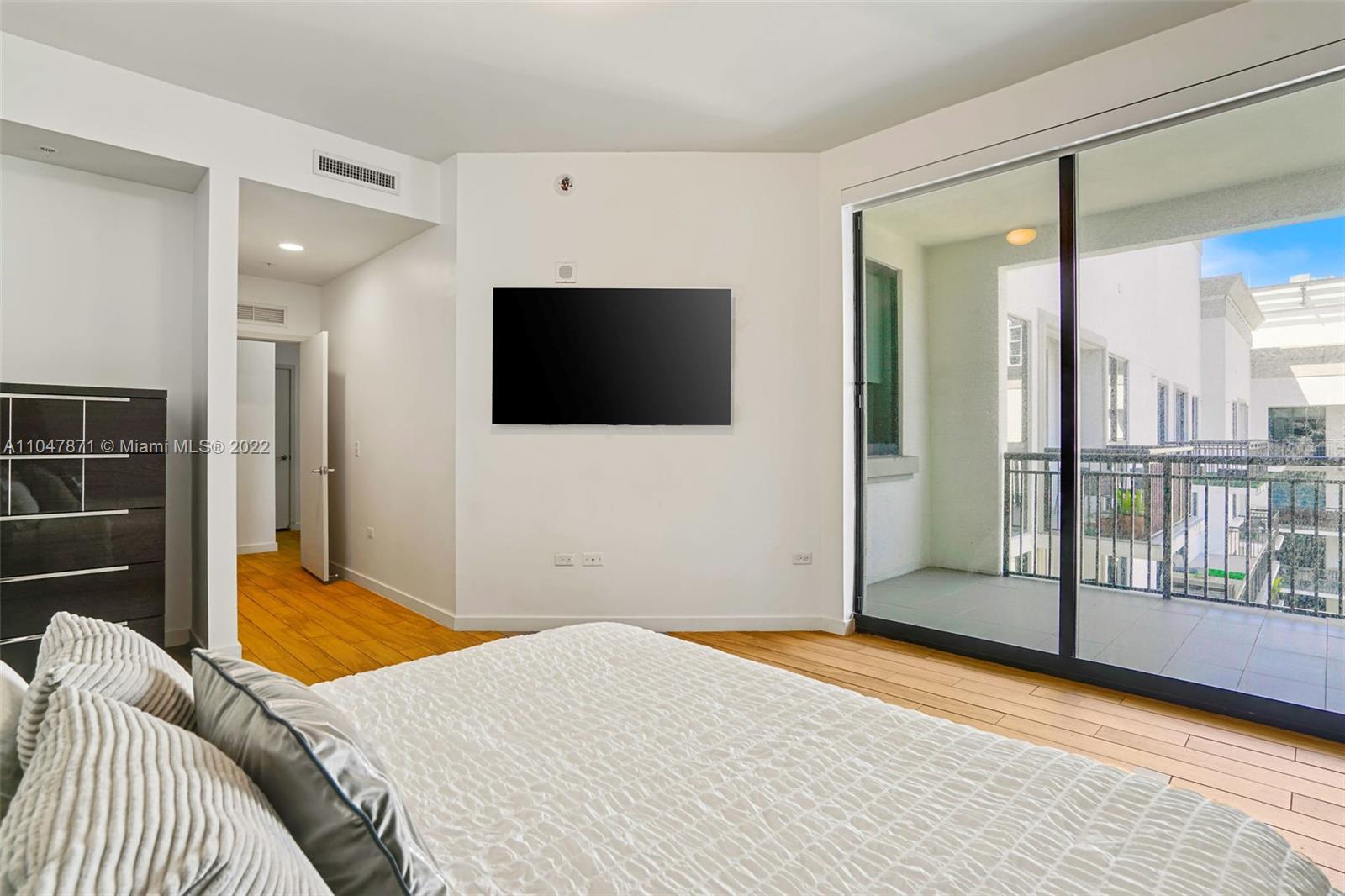 NINE AT MARY BRICKELL VIL - Residential