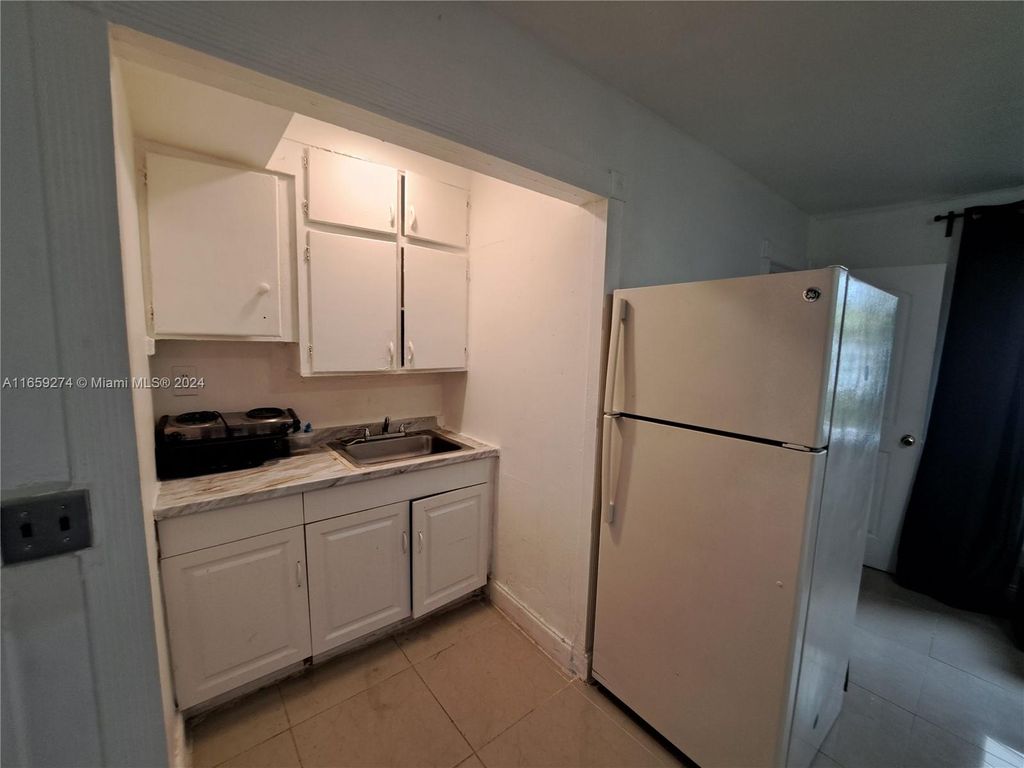 Photo of 2518 Taft St #2, Hollywood, FL 33020 (MLS # A11659274)