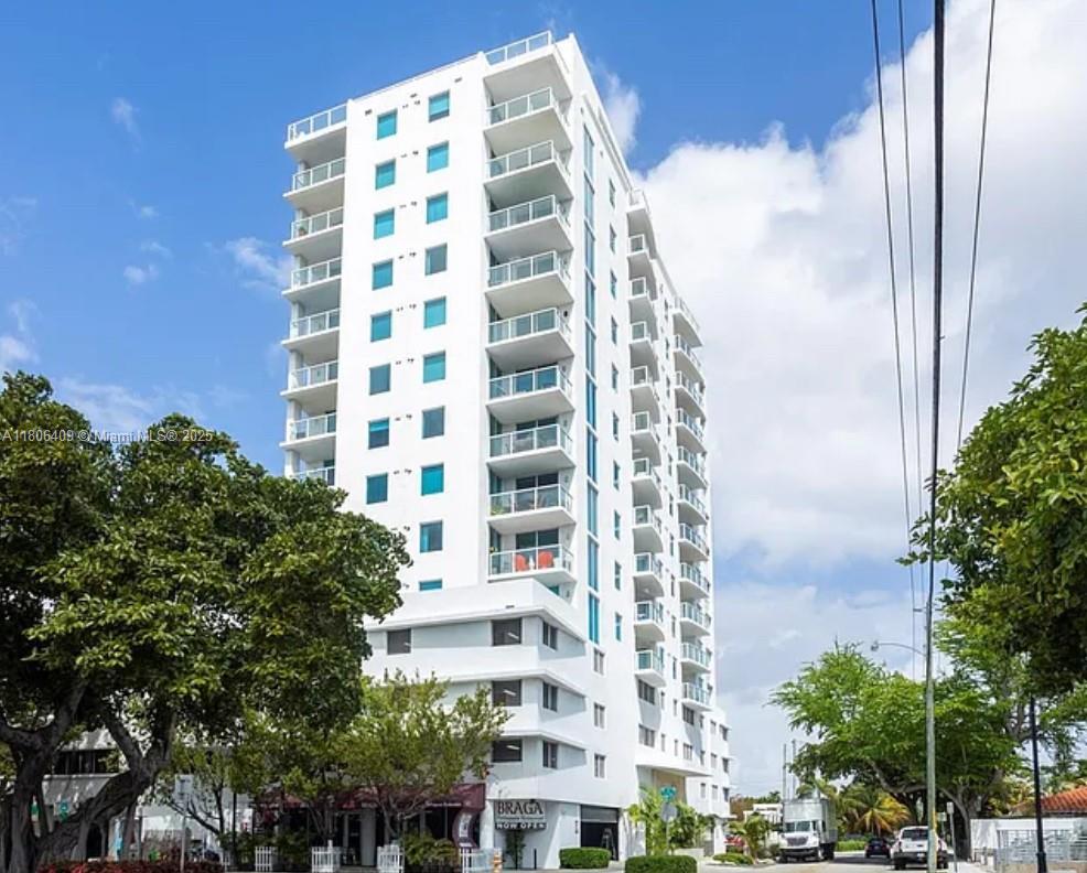 Property for Sale at 1401 Sw 22nd St 701, Miami, Broward County, Florida - Bedrooms: 2 
Bathrooms: 2  - $550,000