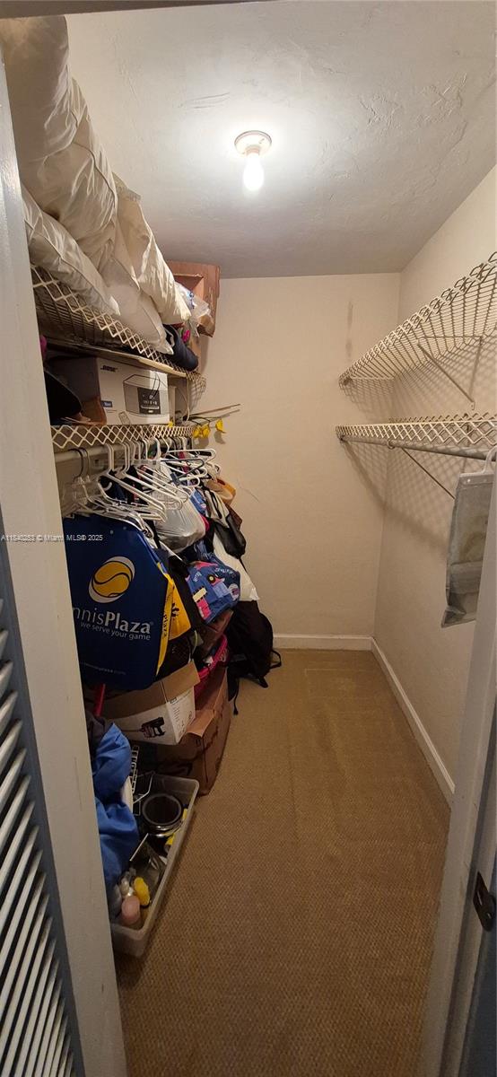 HILLSBORO LE BARON CONDO - Residential