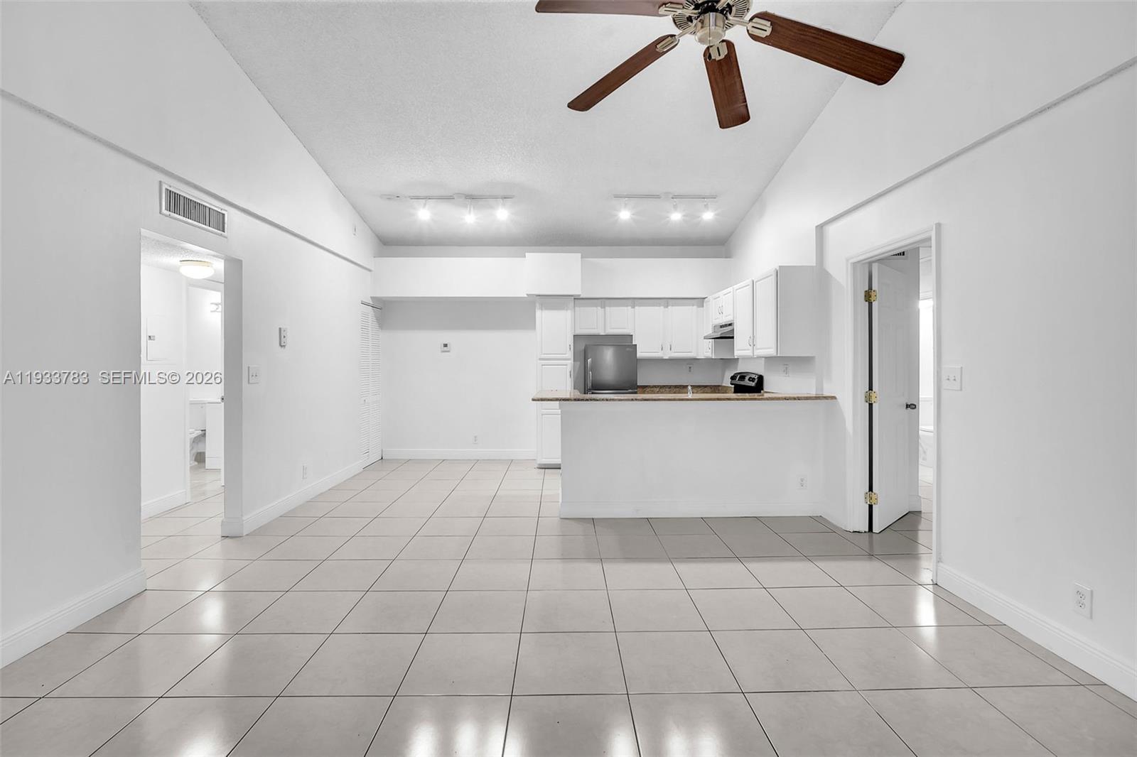 COCO PARC CONDO - Residential