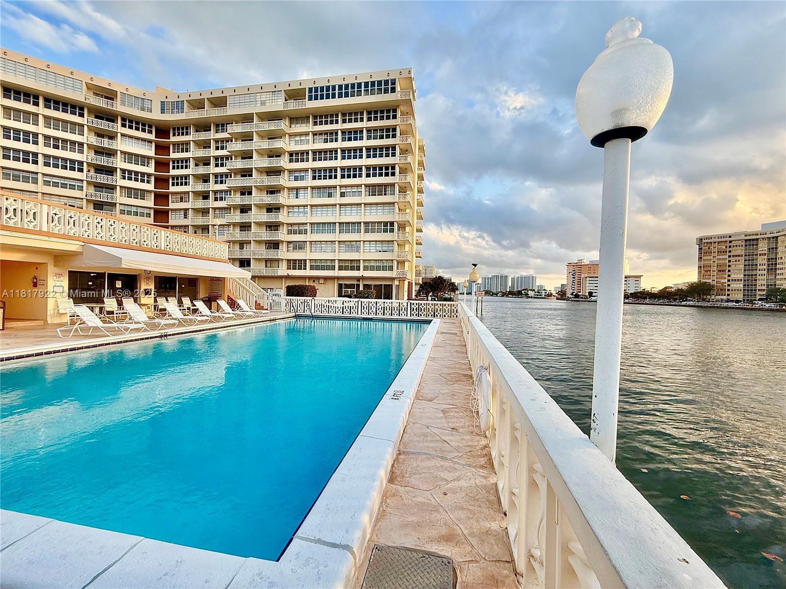 1825 S Ocean Dr 614, Hallandale Beach, Broward County, Florida - 2 Bedrooms  
2 Bathrooms - 