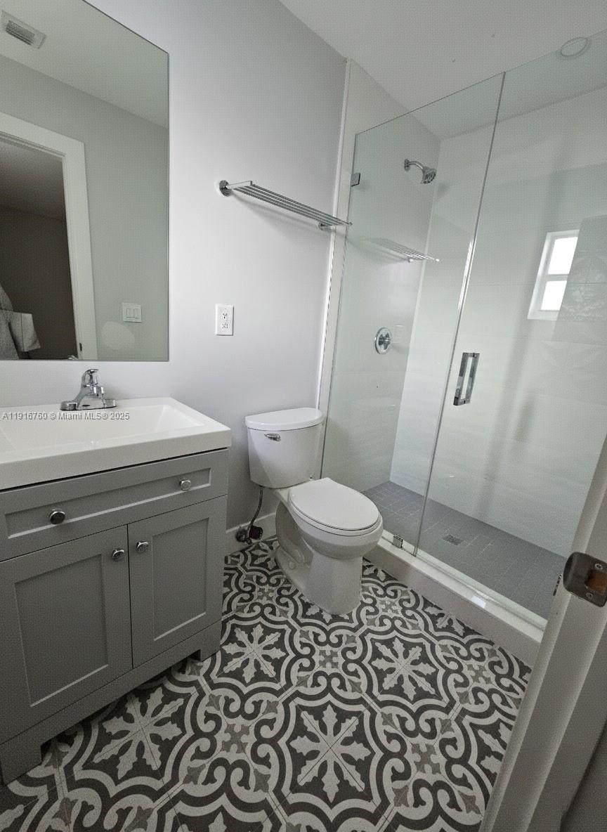 CAROL CITY 3RD ADDN - Residential Lease