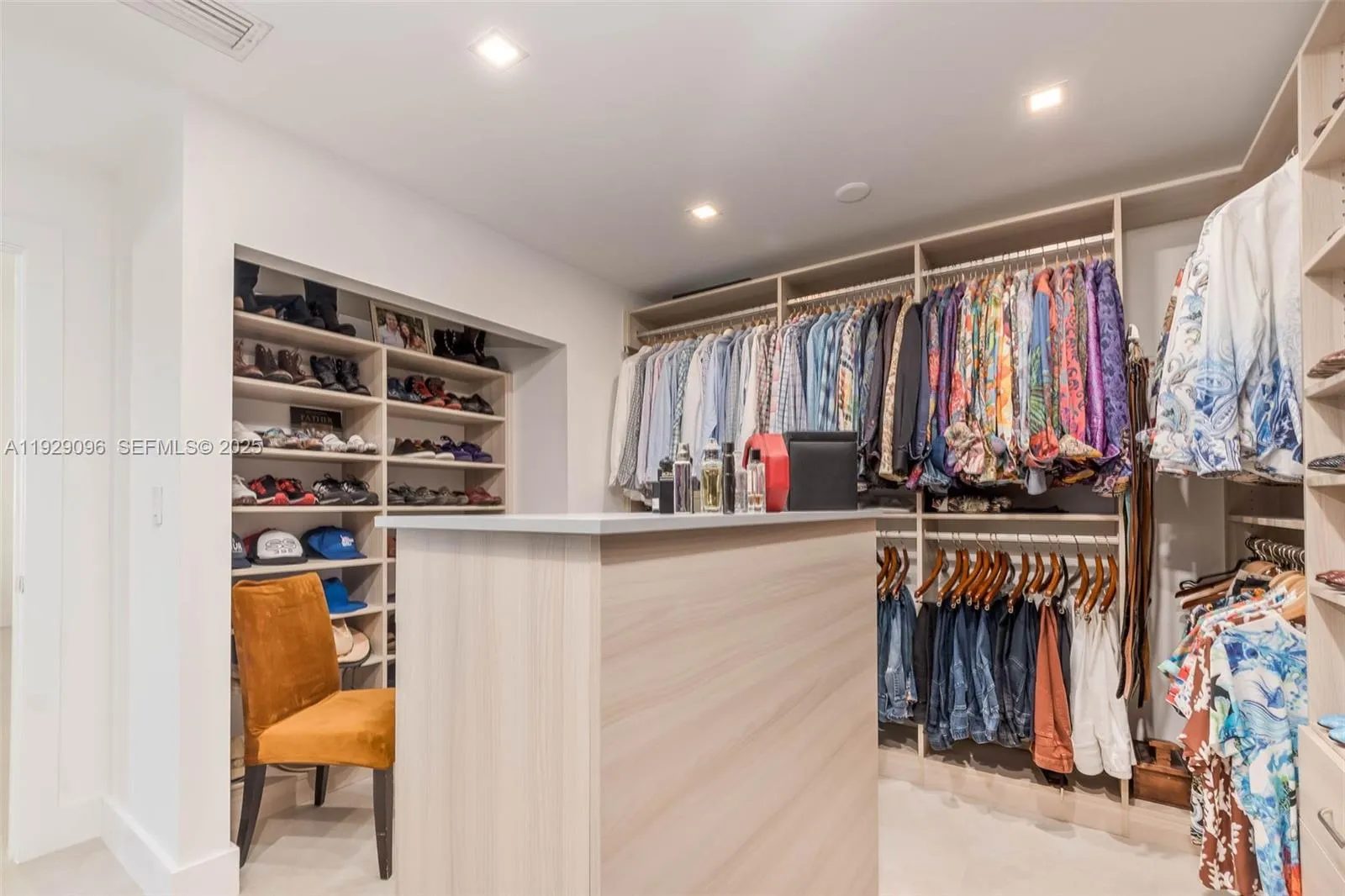 Miami, Florida 33176, United States, 4 Bedrooms Bedrooms, ,2 BathroomsBathrooms,Residential,Active,255144