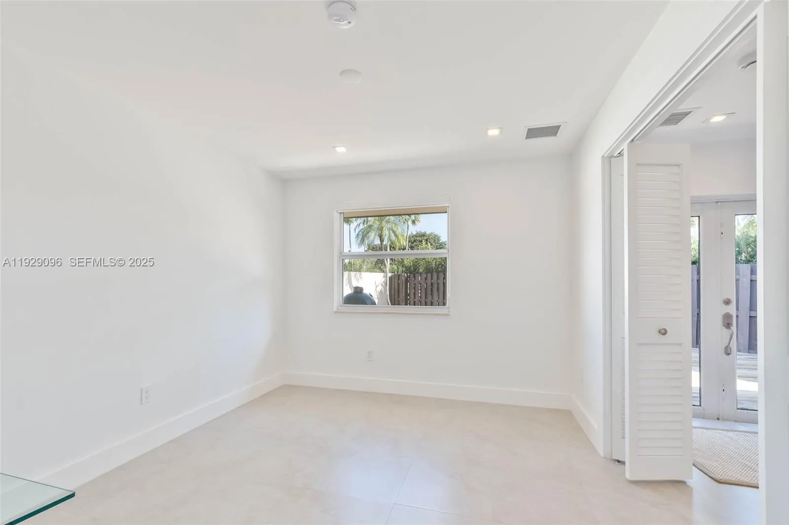 Miami, Florida 33176, United States, 4 Bedrooms Bedrooms, ,2 BathroomsBathrooms,Residential,Active,255144