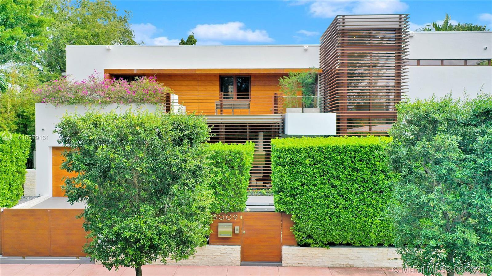 FLAMINGO TERRACE SUB - Residential