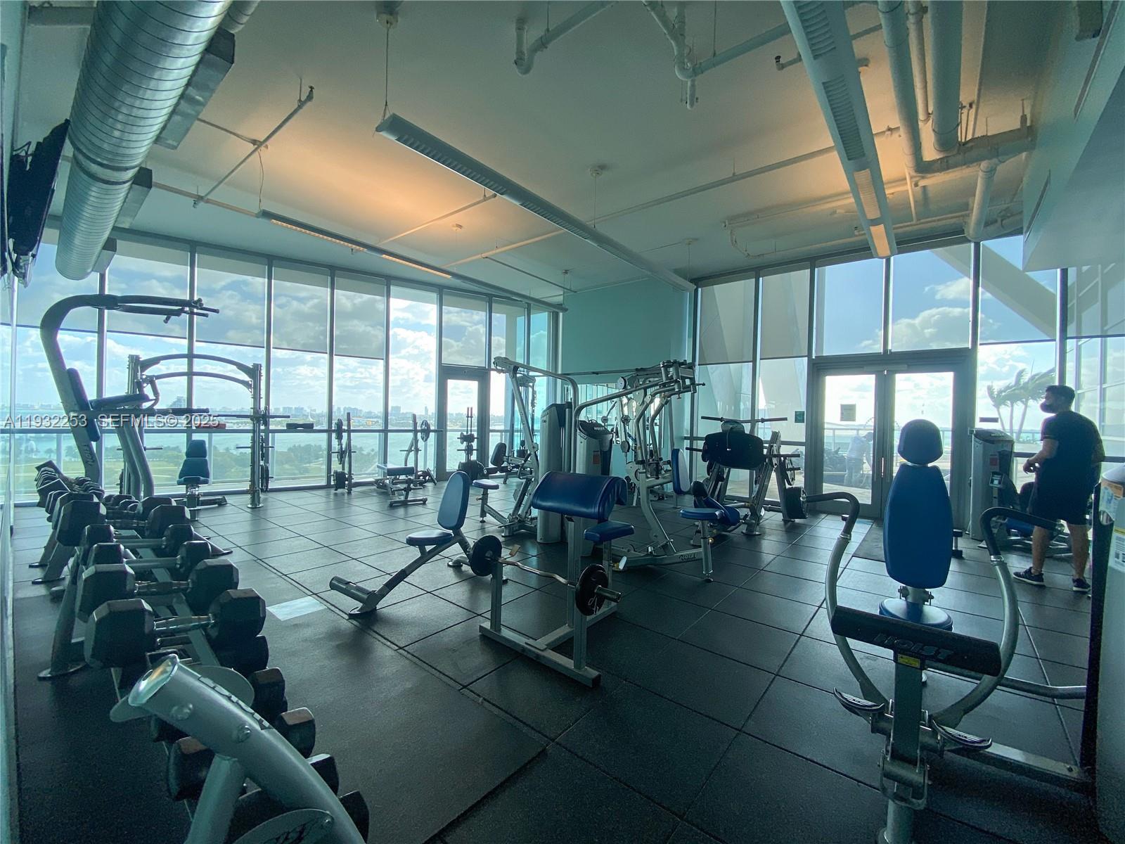 MARINABLUE CONDO - Residential Lease