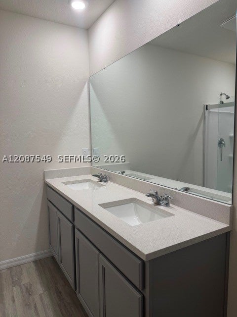 304 Corso Loop