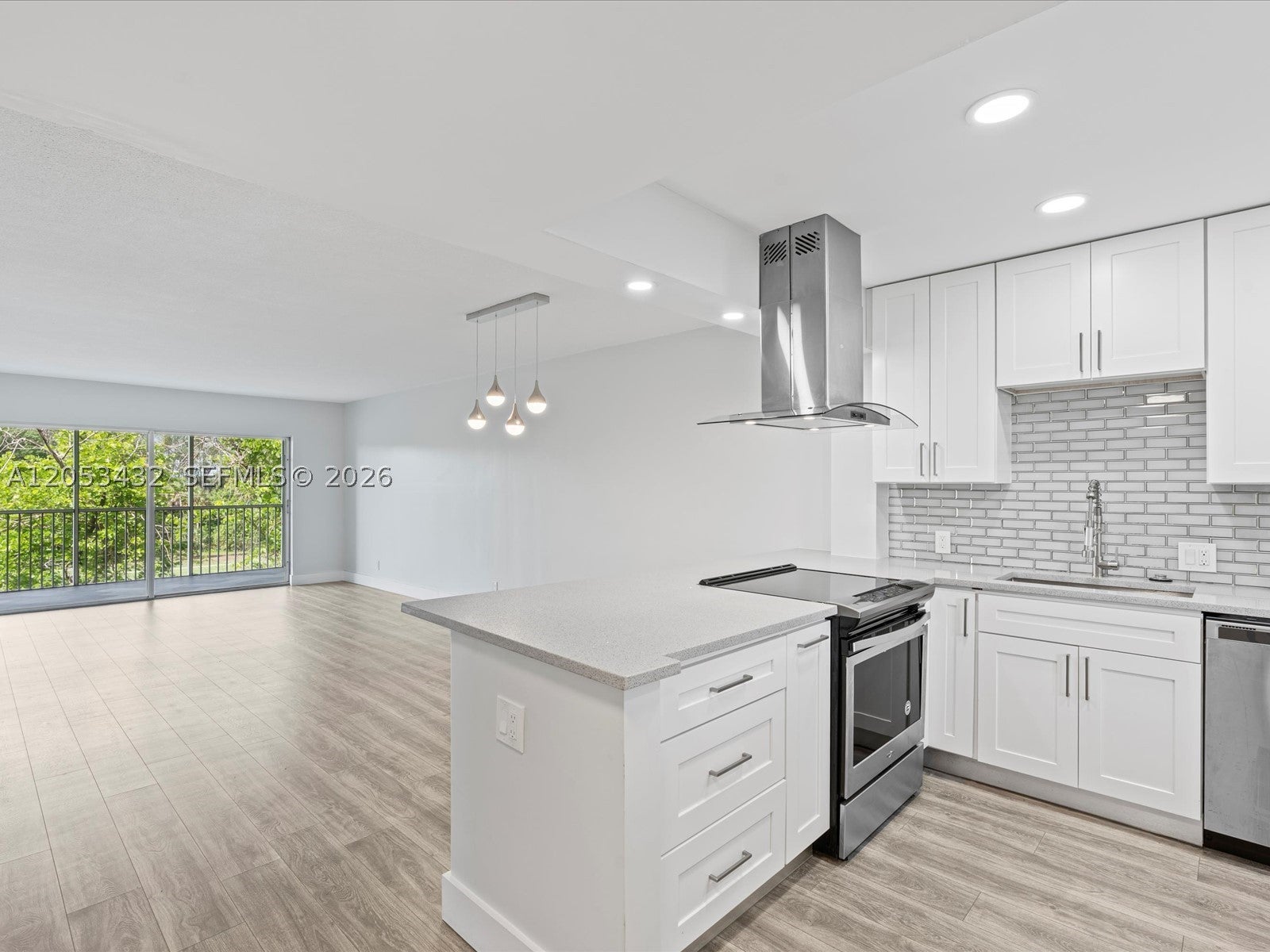 3150 N Palm Aire Dr