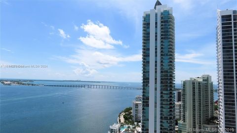 Condominium in Miami FL 1155 Brickell Bay Dr.jpg