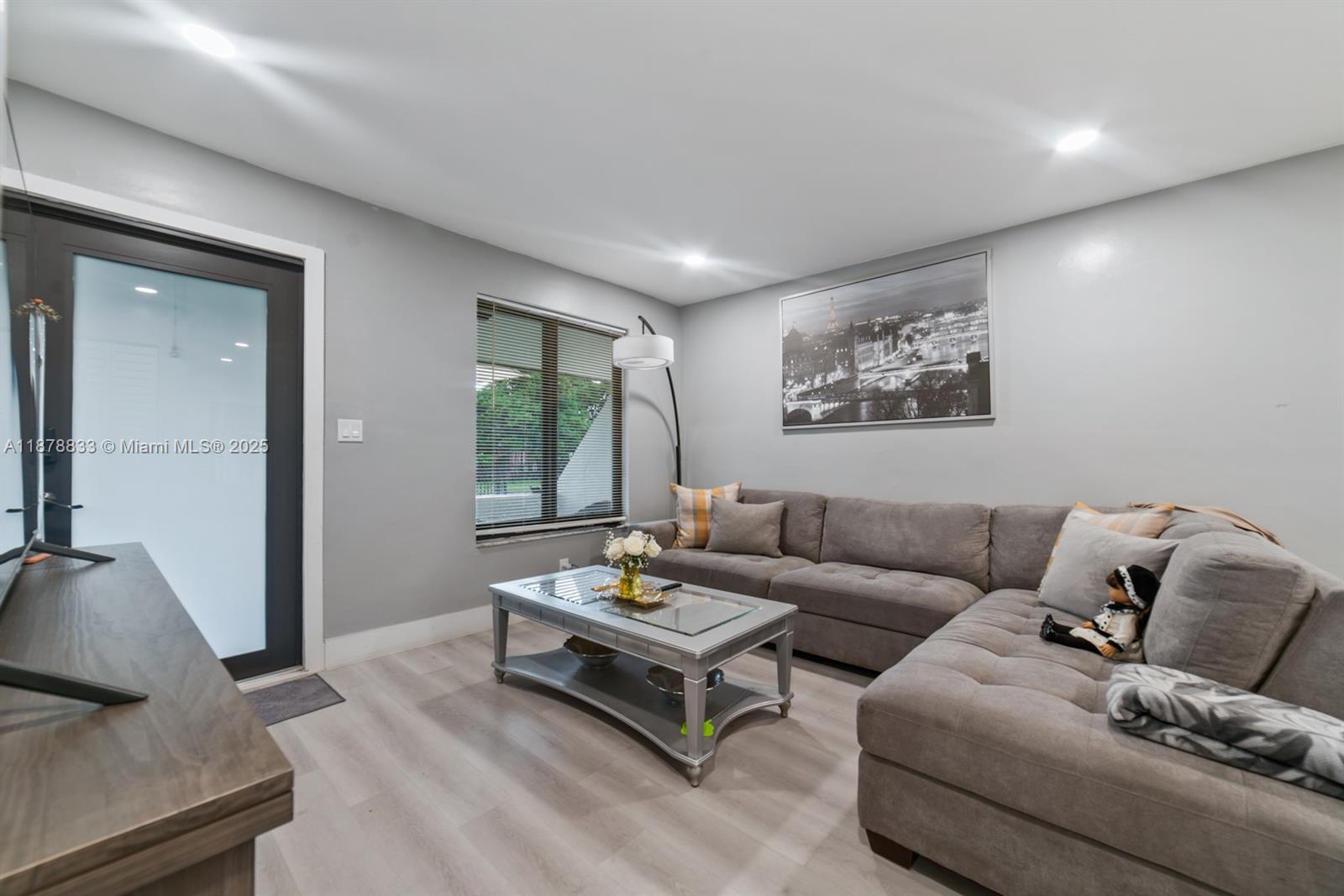 ARCH CREEK ESTS - Residential Income