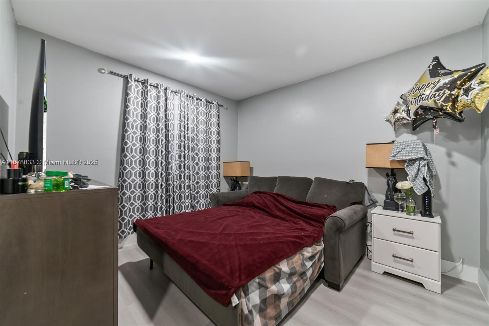 ARCH CREEK ESTS - Residential Income