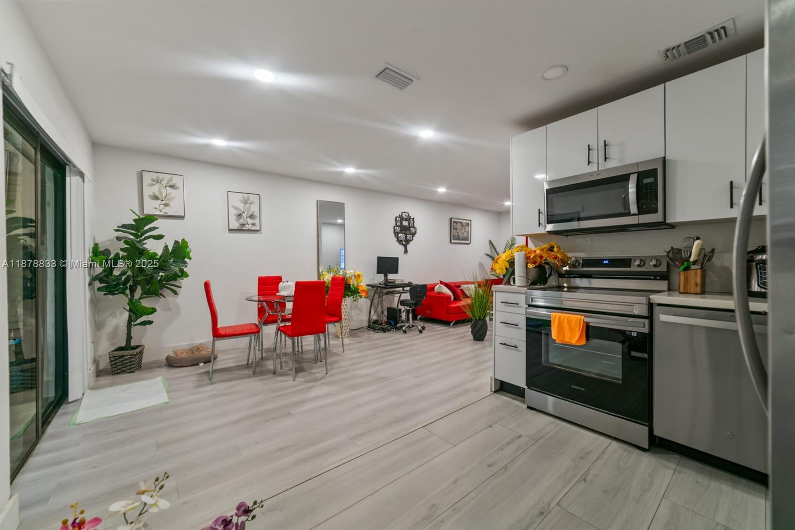 ARCH CREEK ESTS - Residential Income