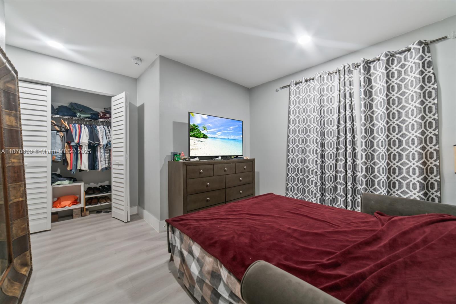 ARCH CREEK ESTS - Residential Income