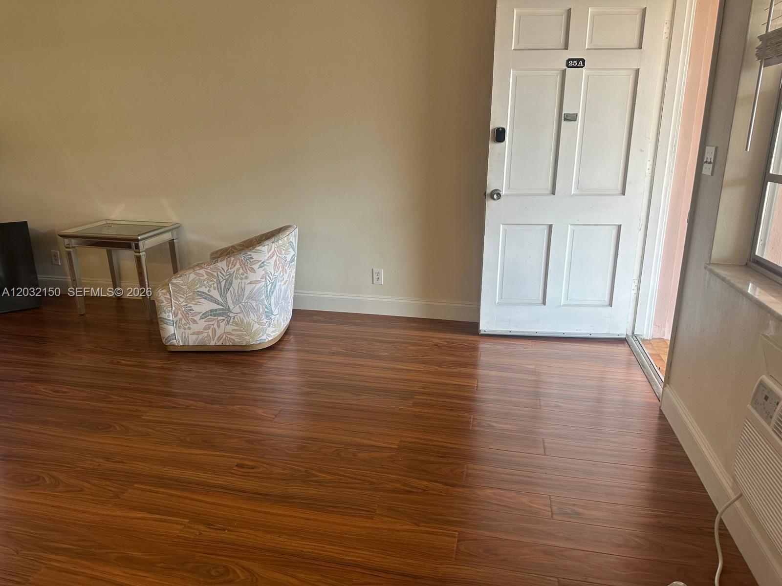 160 NE 8th Ave 25A