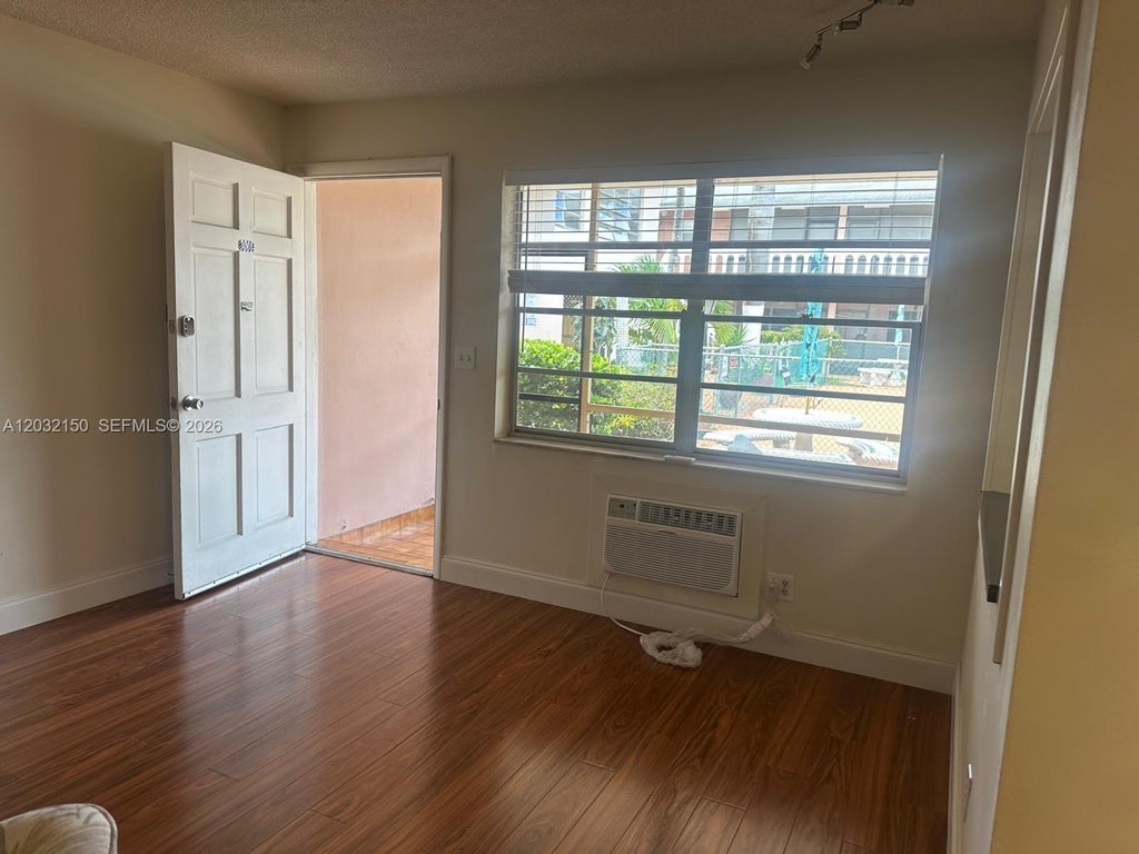 Photo of 160 NE 8th Ave #25A, Hallandale Beach, FL 33009 (MLS # A12032150)