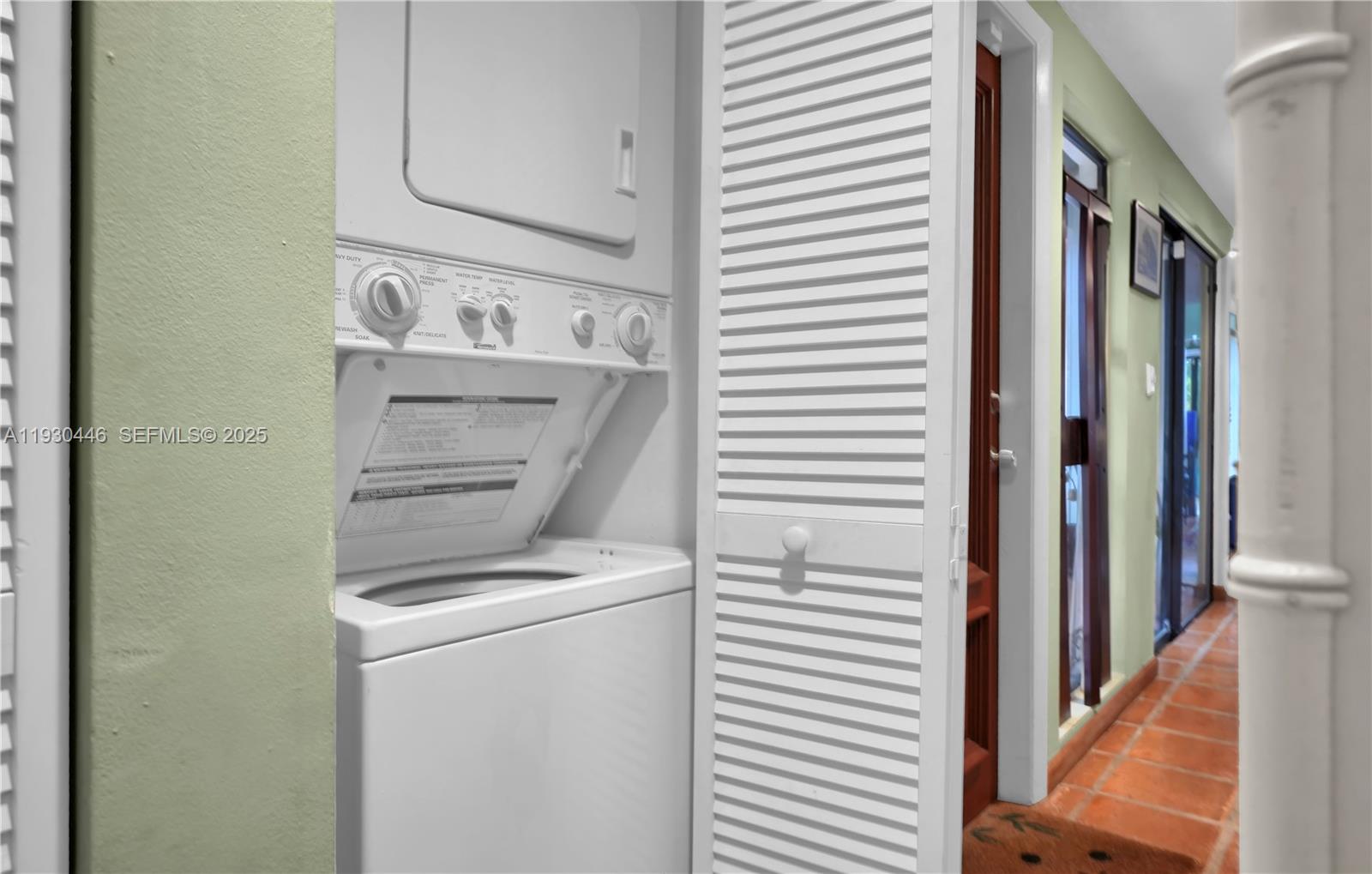 SILVER BLUFF EST SEC C - Residential