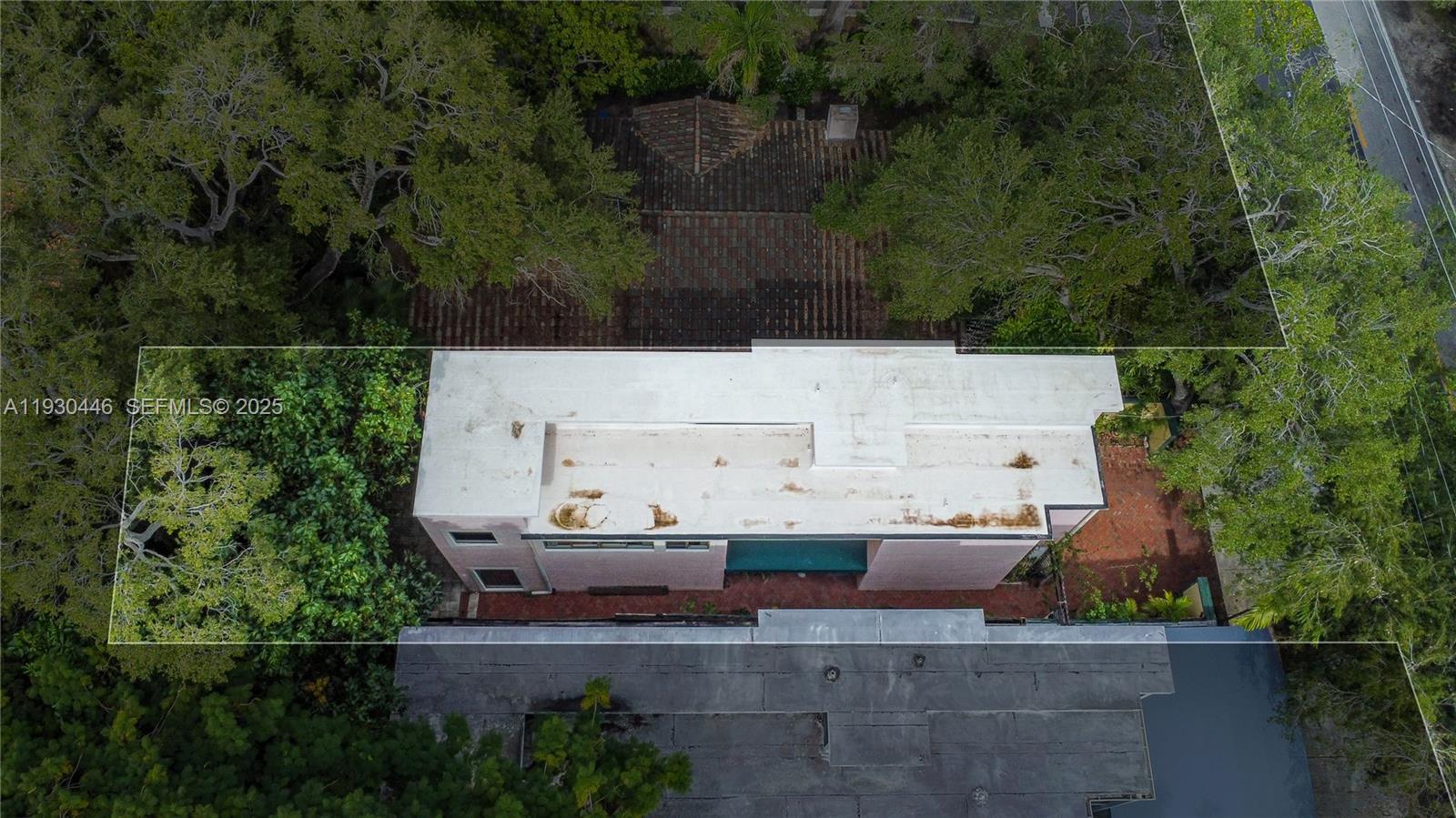 SILVER BLUFF EST SEC C - Residential