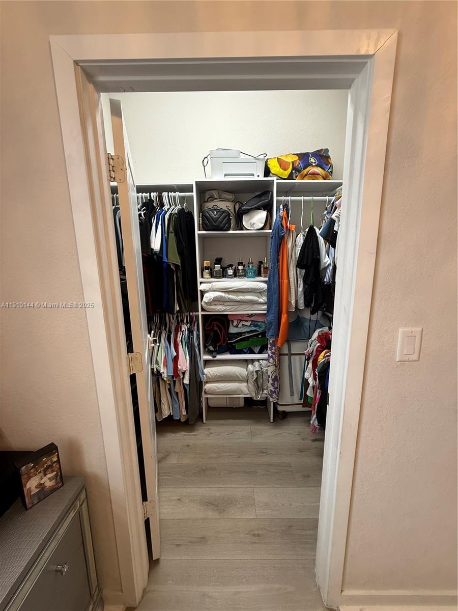 MC RESIDENTIAL - Residential Lease