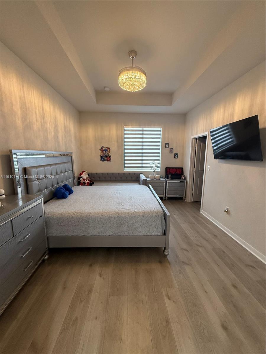 MC RESIDENTIAL - Residential Lease