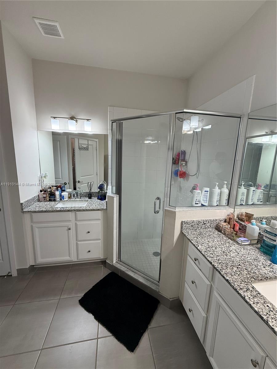 MC RESIDENTIAL - Residential Lease