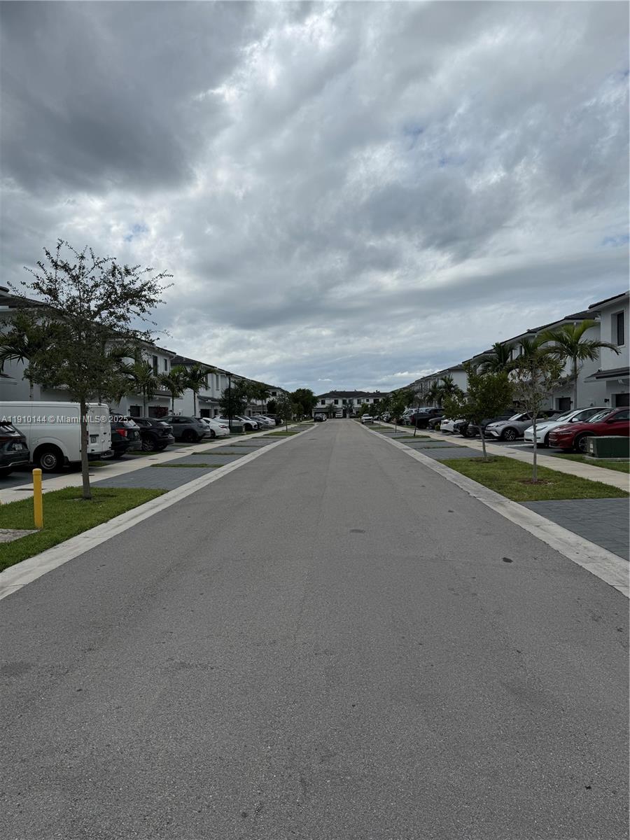 MC RESIDENTIAL - Residential Lease