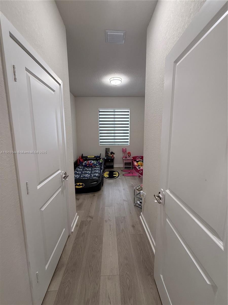 MC RESIDENTIAL - Residential Lease